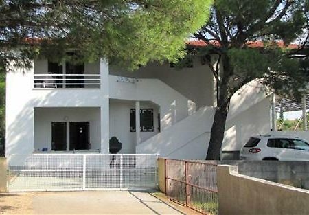 Apartmani Paklenica Starigrad Paklenica Extérieur photo