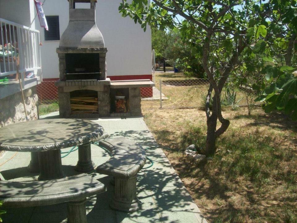 Apartmani Paklenica Starigrad Paklenica Extérieur photo
